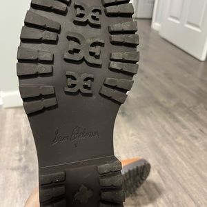 Adorable fall boots, with little wear.